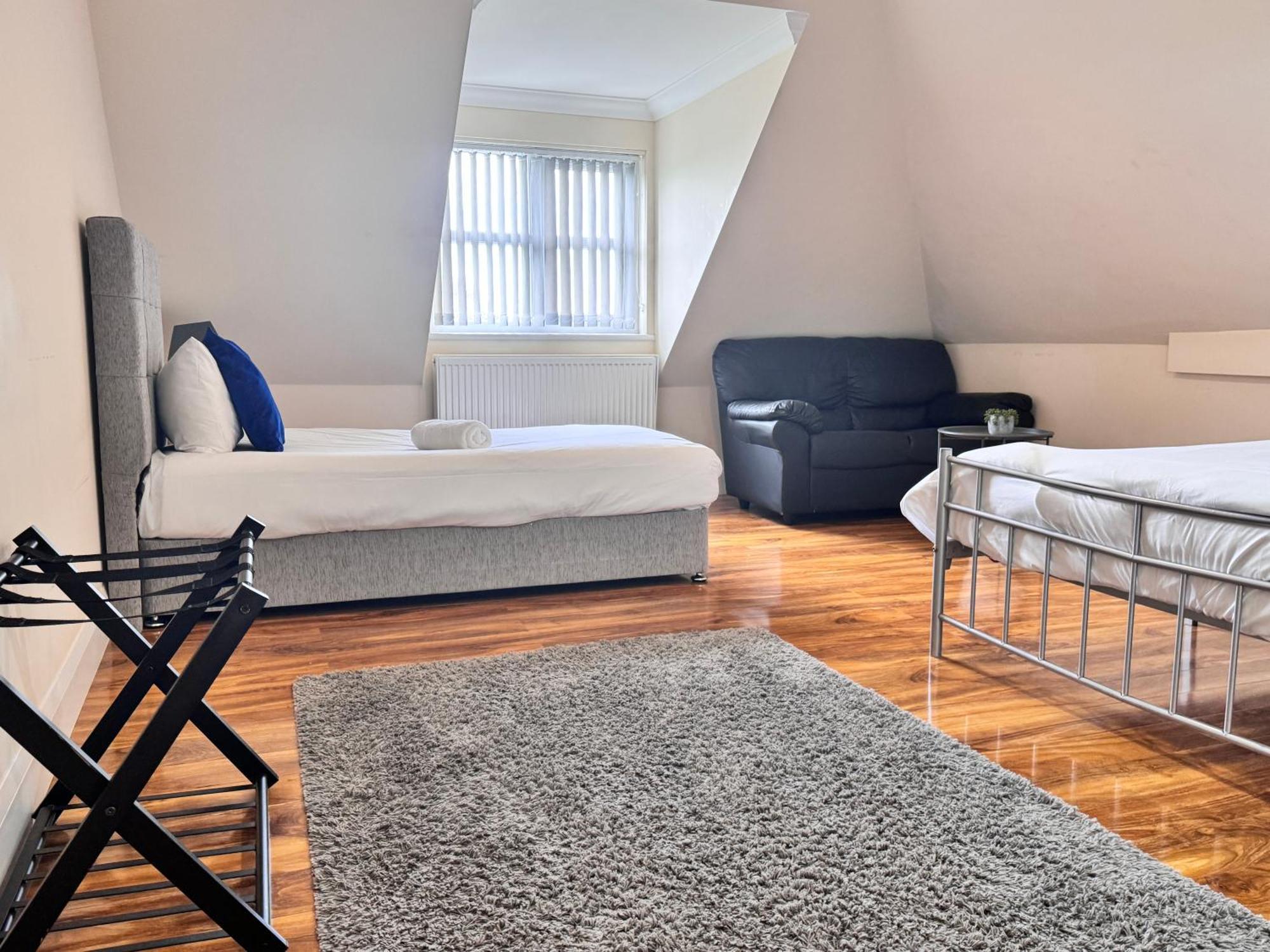 Relaxing Airport Rooms Stanwell Exteriér fotografie